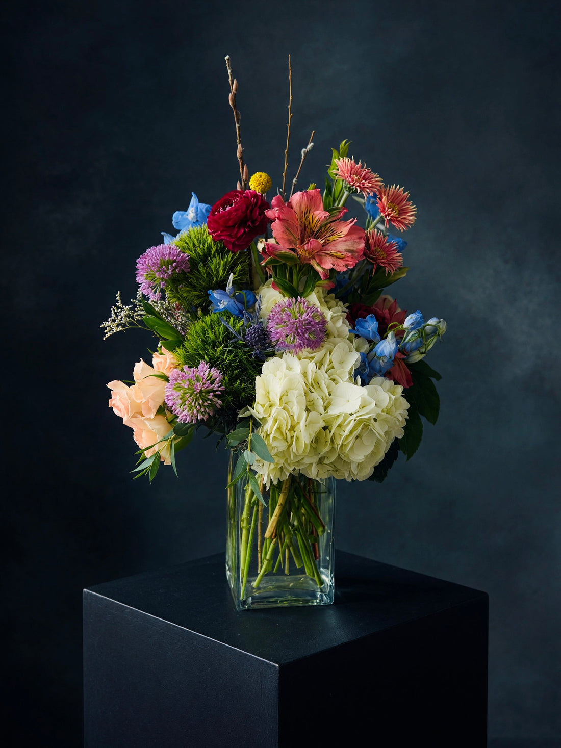 Flower Delivery in Williamsport, PA: What Flowers Should You Send?